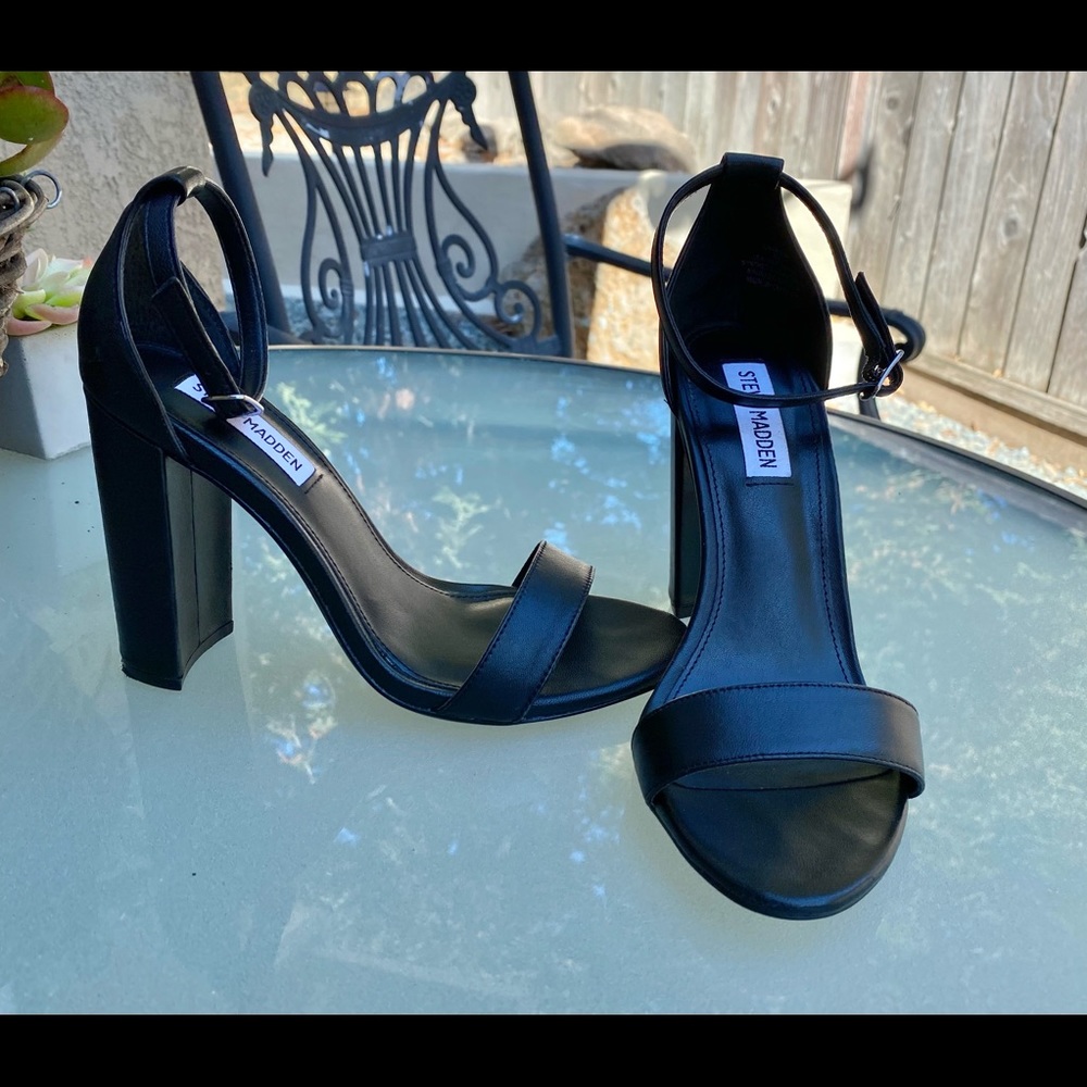 Carrson Black Leather Heels by Steve Madden